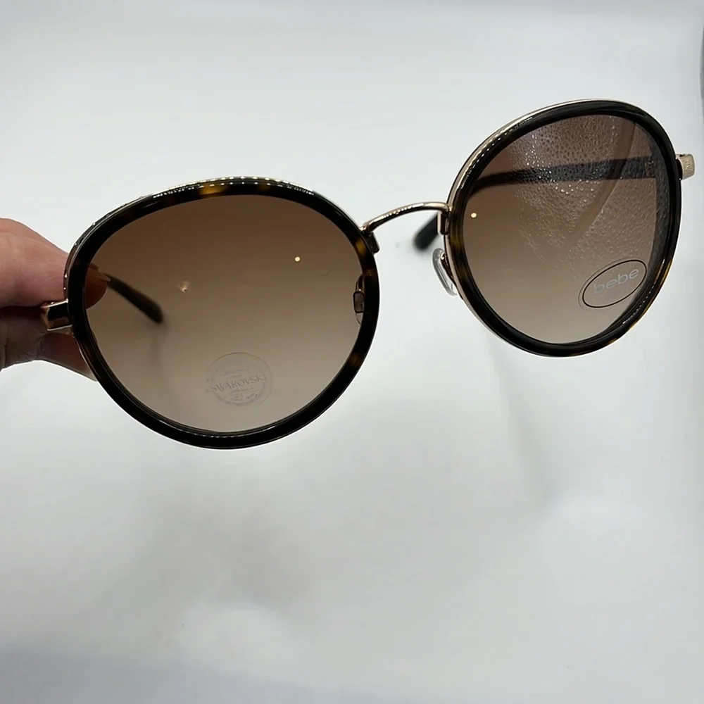 BEBE TORTOISE OVERSIZE ROUND SUNGLASSES WITH SWAROVSKI CRYSTALS NEW WITH TAGS